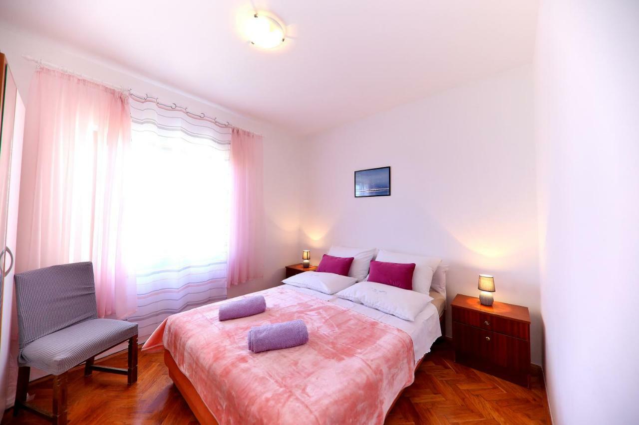 Apartments Anka Rtina Bagian luar foto