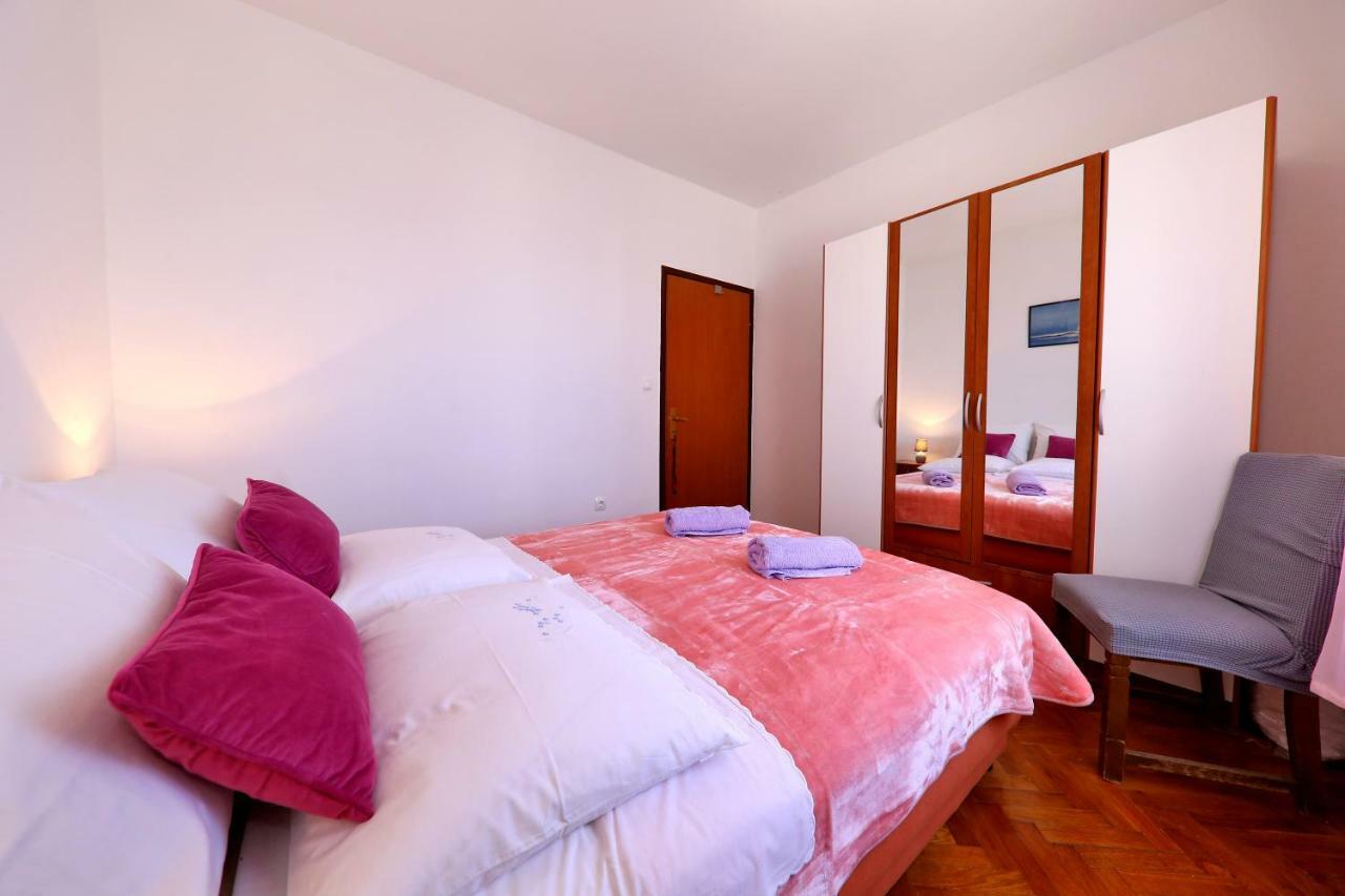 Apartments Anka Rtina Bagian luar foto