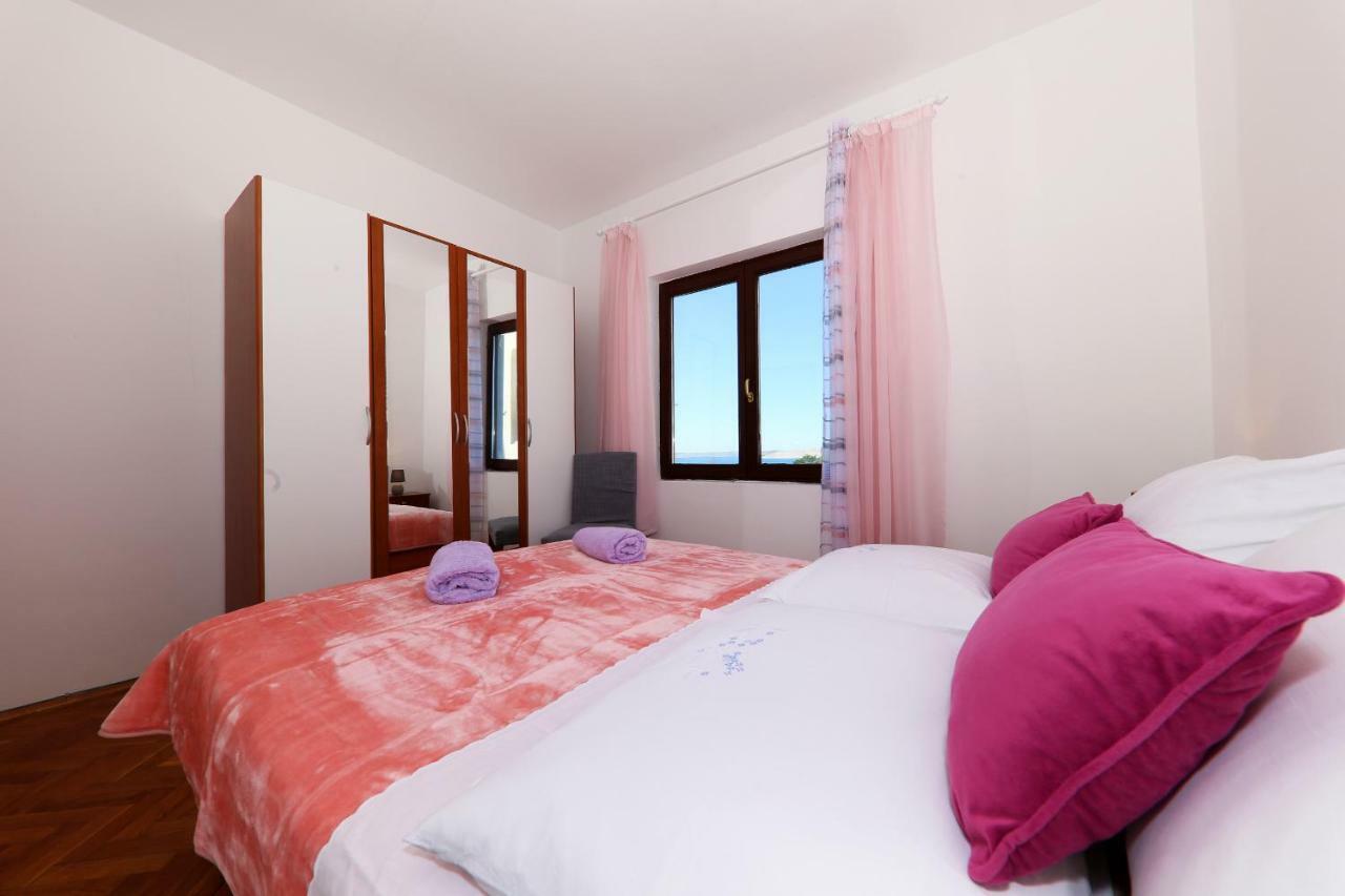 Apartments Anka Rtina Bagian luar foto