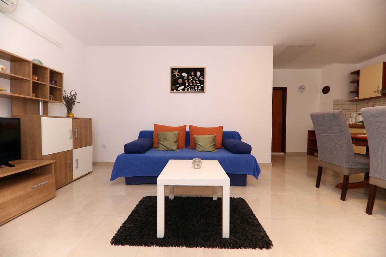 Apartments Anka Rtina Bagian luar foto