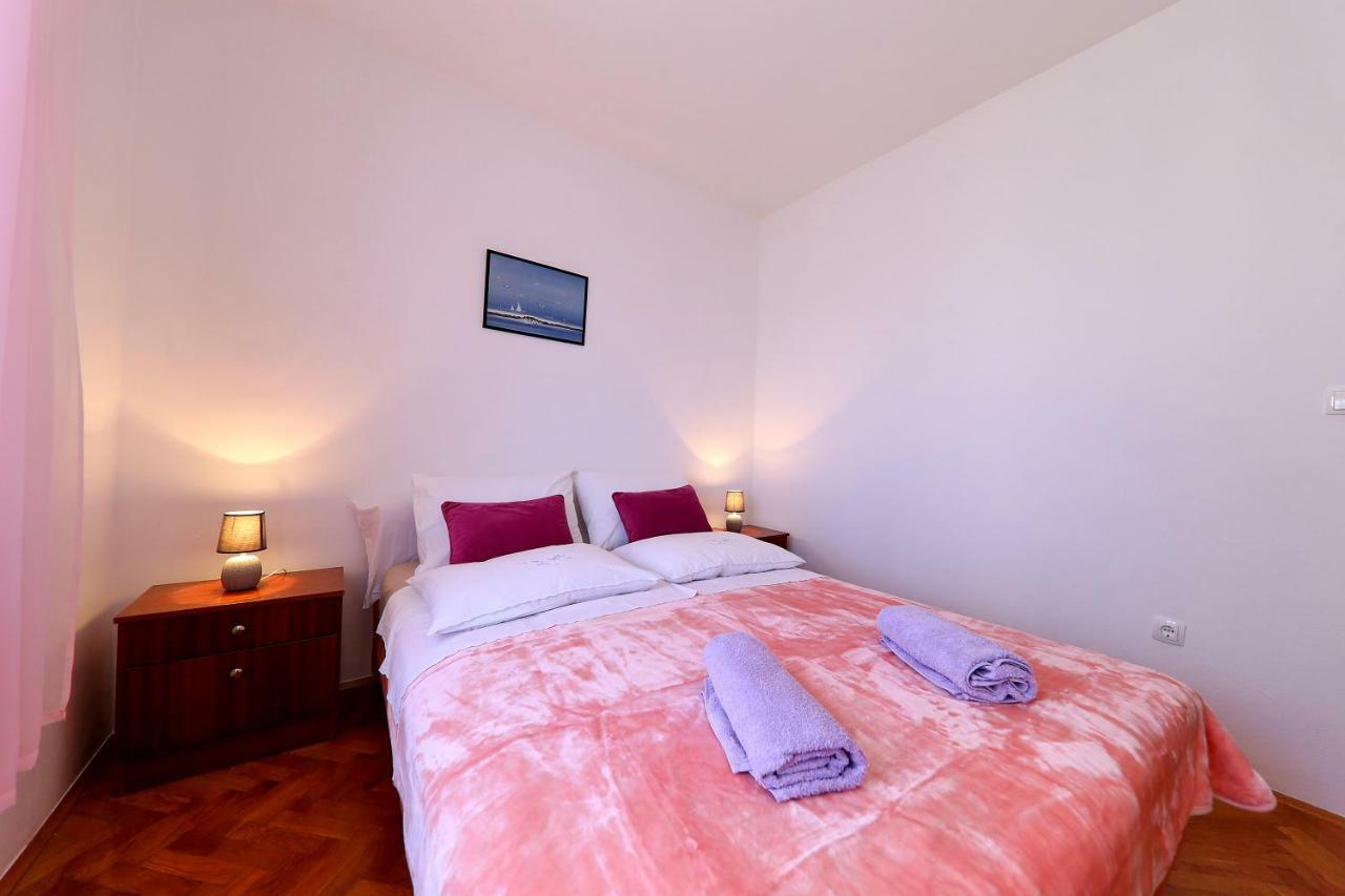 Apartments Anka Rtina Bagian luar foto