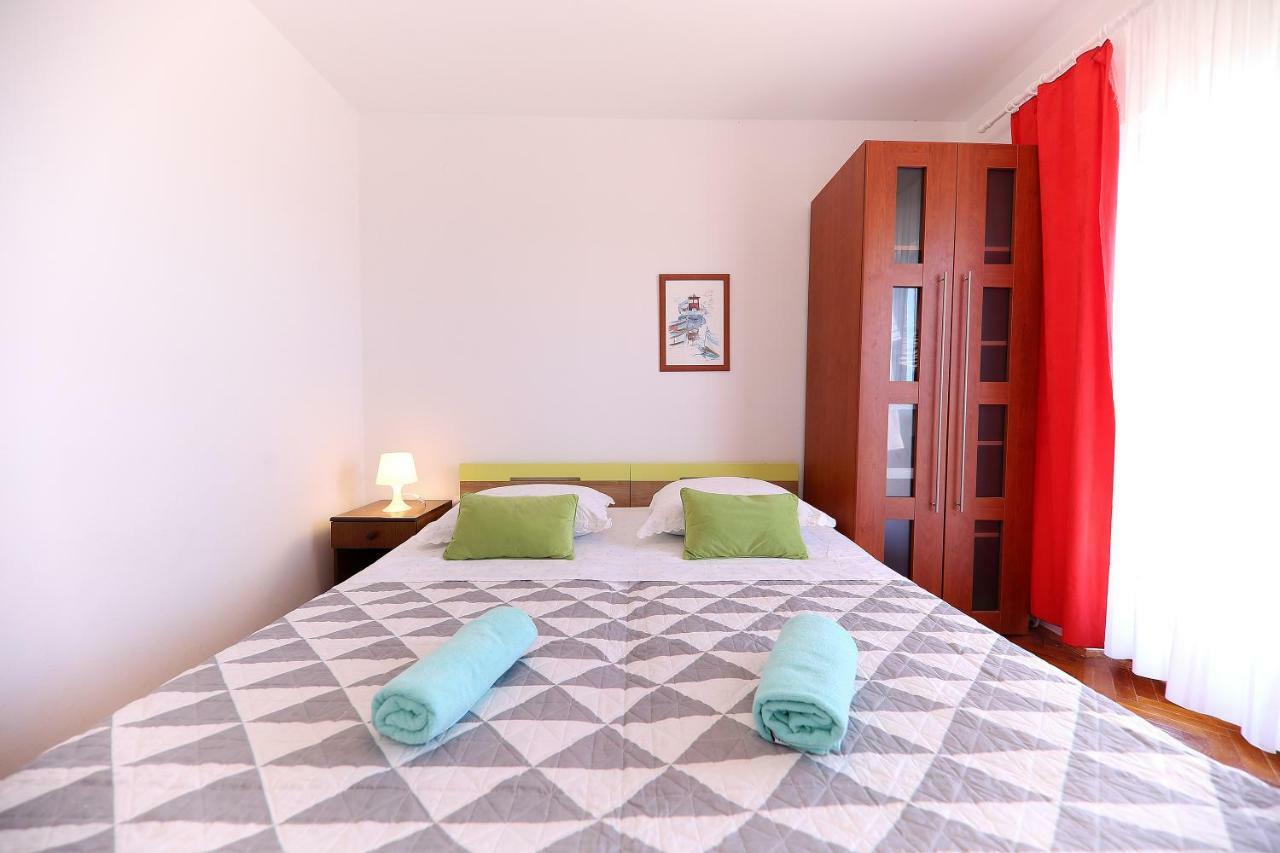 Apartments Anka Rtina Bagian luar foto