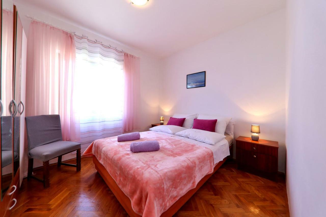 Apartments Anka Rtina Bagian luar foto