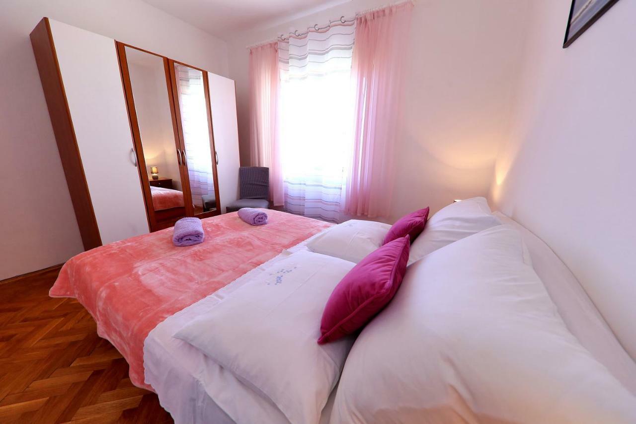 Apartments Anka Rtina Bagian luar foto