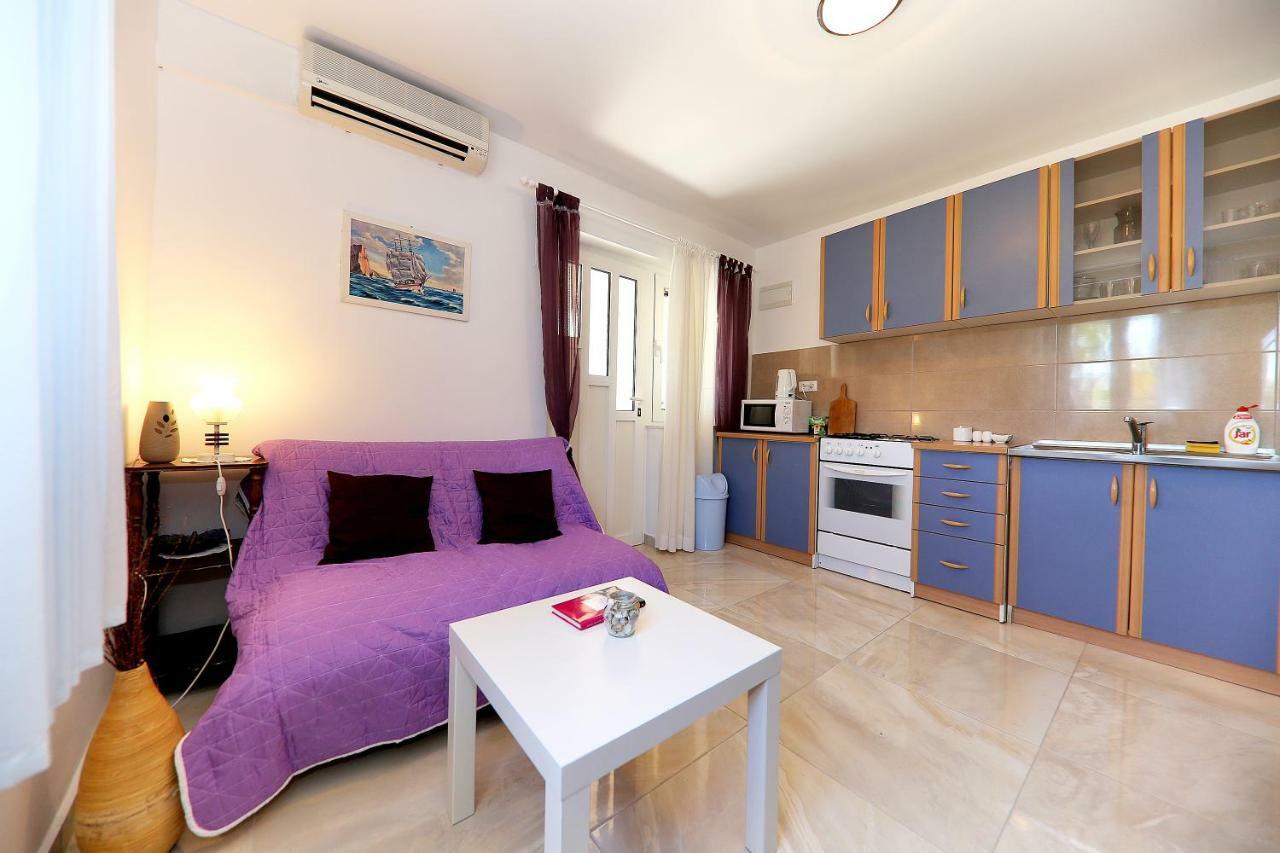 Apartments Anka Rtina Bagian luar foto